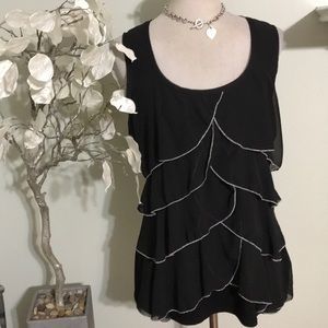 WHITE HOUSE BLACK MARKET TOP